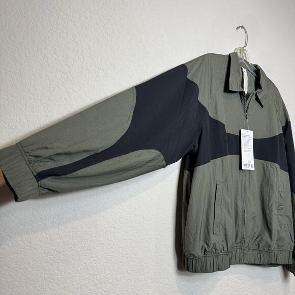 Lululemon Color Block Nylon Collared Jacket Retro Army Green/Black Size M NWT - Picture 2 of 10